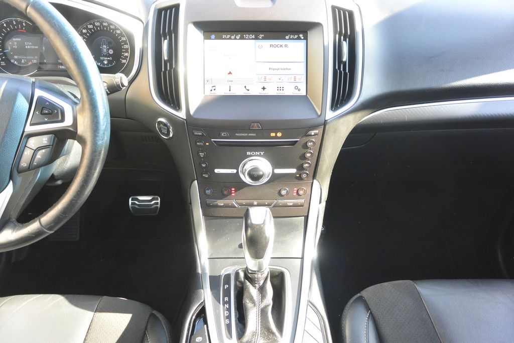 Ford Edge 2.0TDCi ST Line 4×4 AT