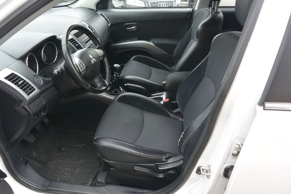 Mitsubishi Outlander 2.2 DI-D 4×4