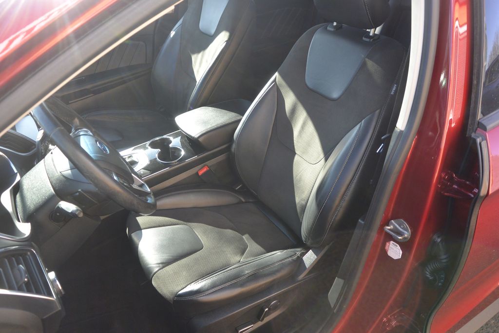 Ford Edge 2.0TDCi ST Line 4×4 AT