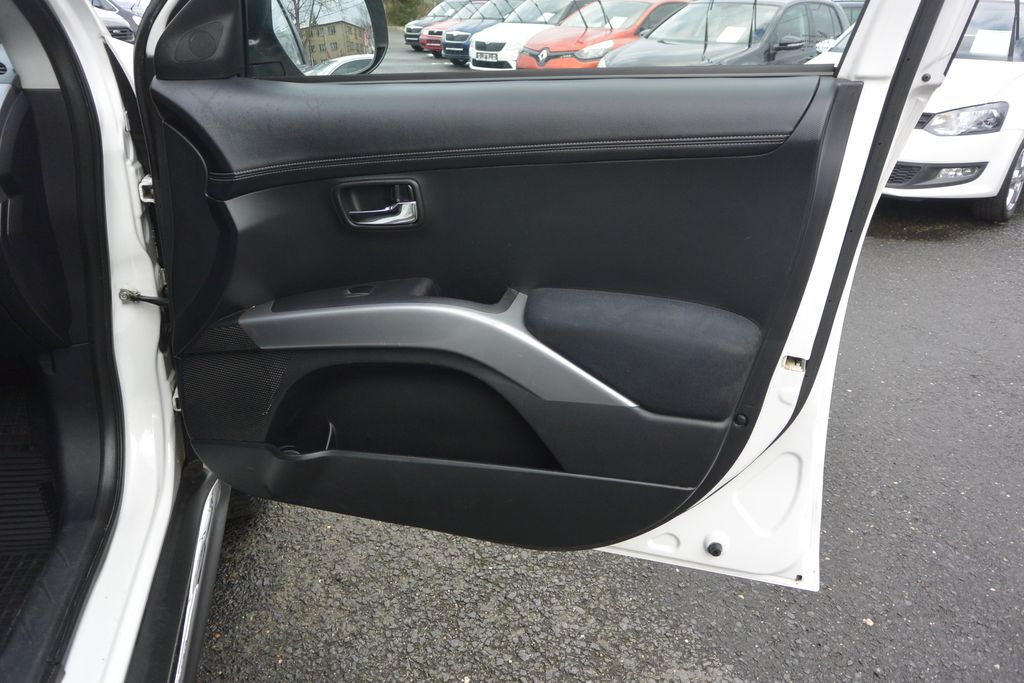 Mitsubishi Outlander 2.2 DI-D 4×4