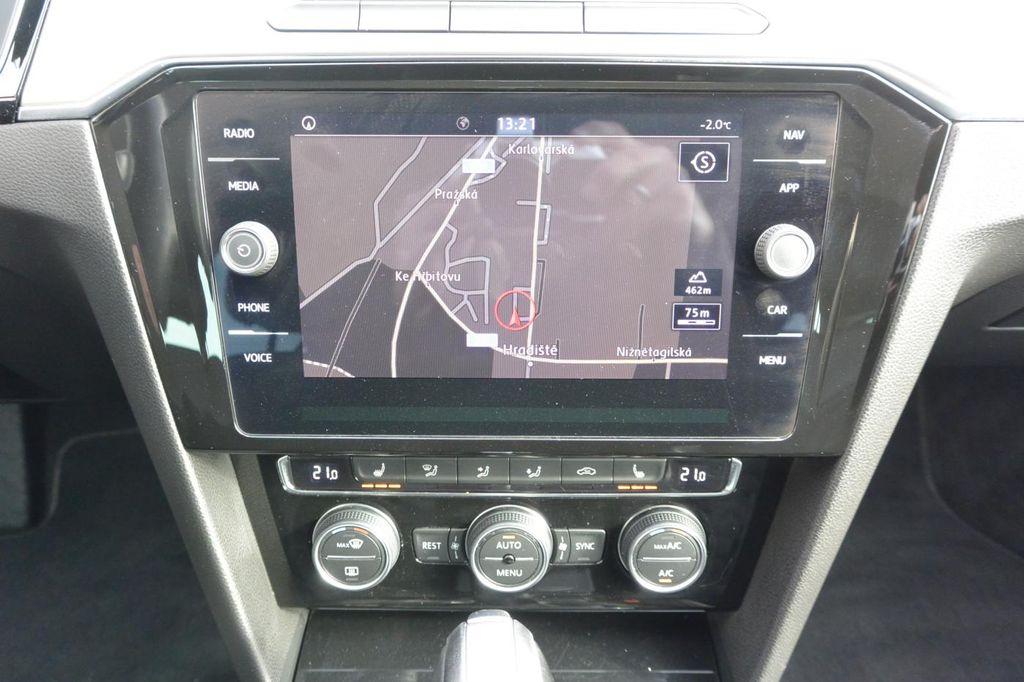 Volkswagen Passat 2.0TDi DSG, LED, NAVI