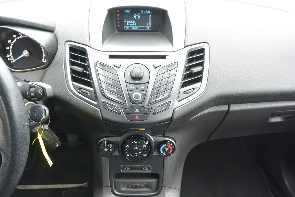 Ford Fiesta 1.0 EcoBoost vyhřív.sedadla+okno