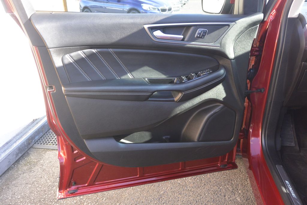 Ford Edge 2.0TDCi ST Line 4×4 AT