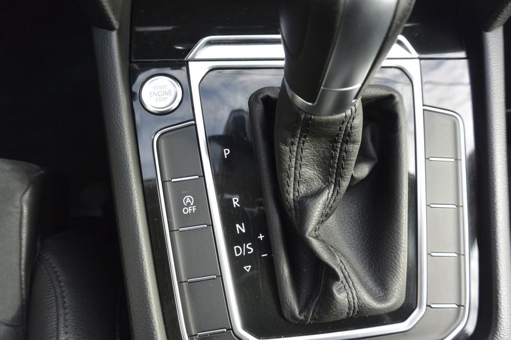 Volkswagen Passat 2.0TDi DSG, LED, NAVI