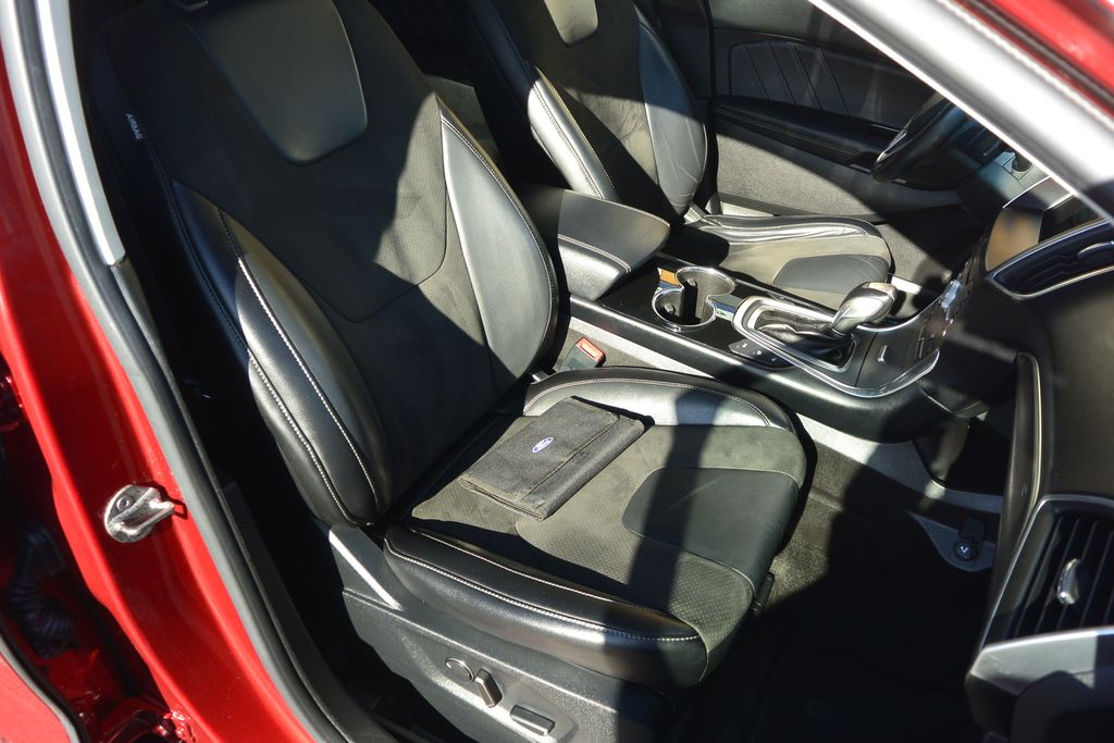 Ford Edge 2.0TDCi ST Line 4×4 AT