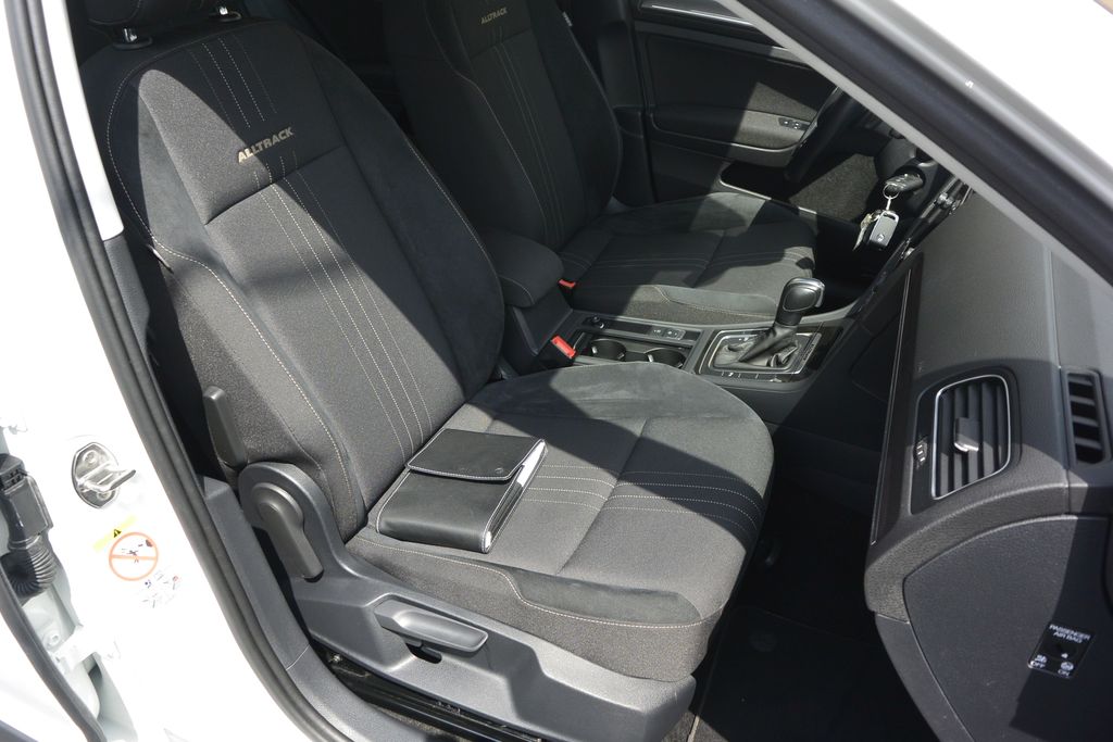 Volkswagen Golf 2.0TDi Alltrack DSG 4×4 DPH