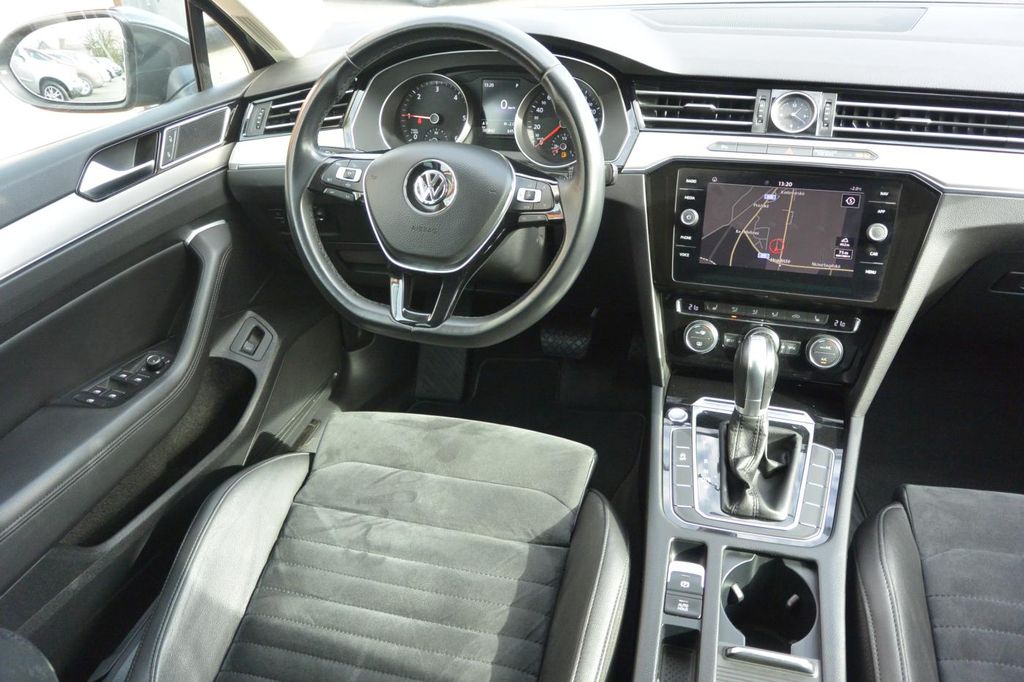 Volkswagen Passat 2.0TDi DSG, LED, NAVI