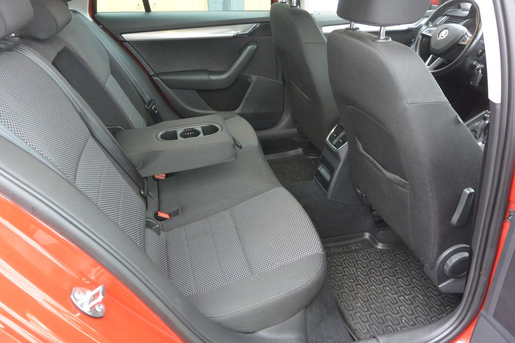 Škoda Octavia 1.6TDi 77kW  DSG