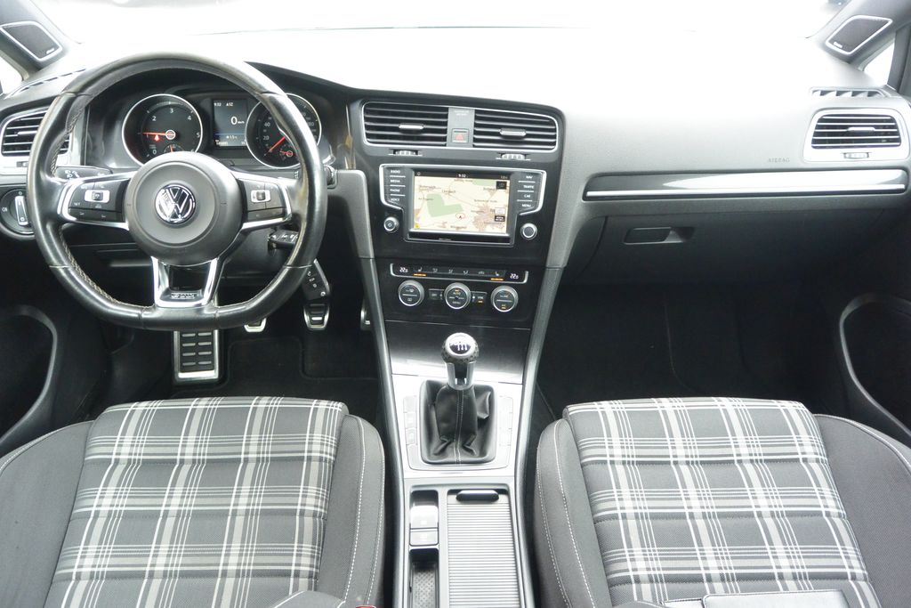 Volkswagen Golf 2.0TDi GTD