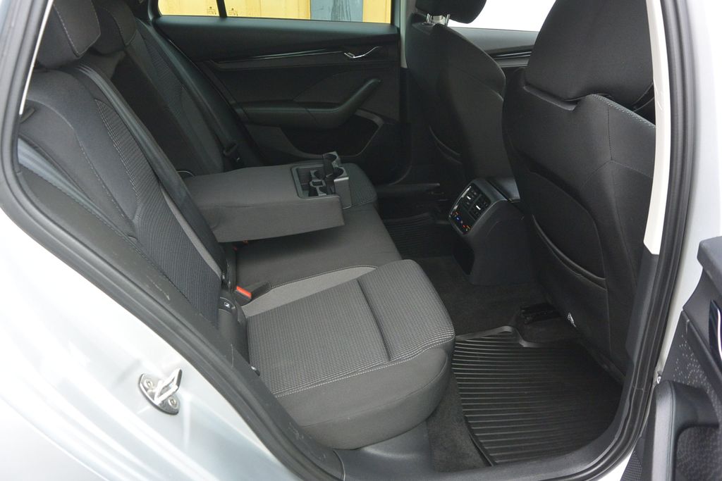 Škoda Octavia 2.0TDi Ambition * DPH