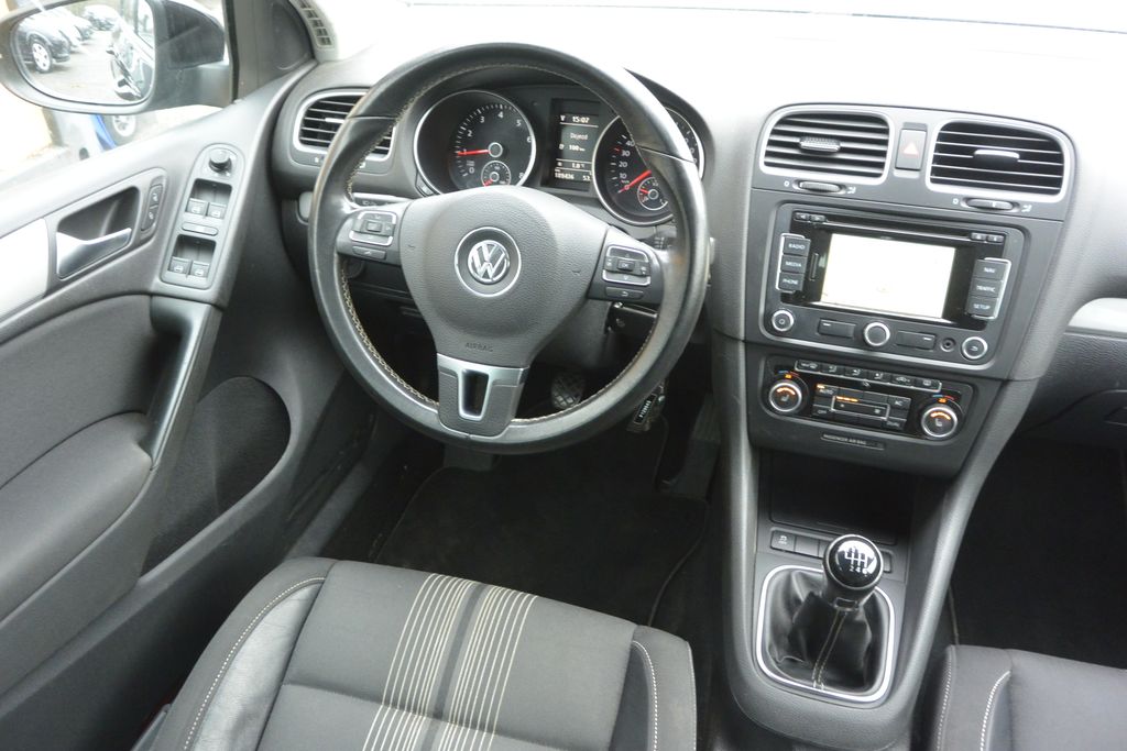 Volkswagen Golf 1.2TSi Match 77kW NAVI