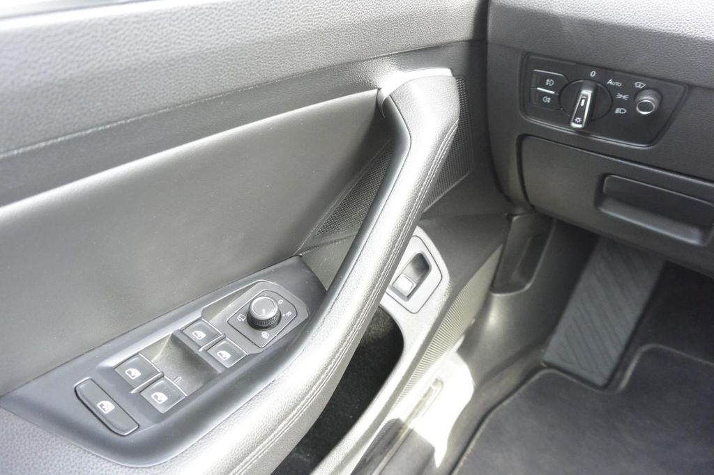 Volkswagen Passat 2.0TDi DSG, LED, NAVI, DPH