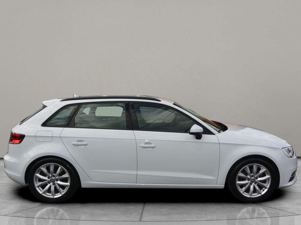 Audi A3 2.0TDi Spotback 110kW Xenon