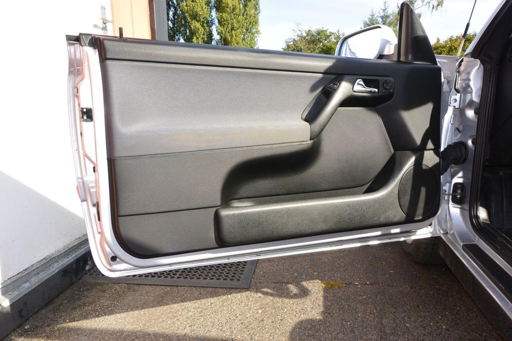 Volkswagen Golf 2.0i