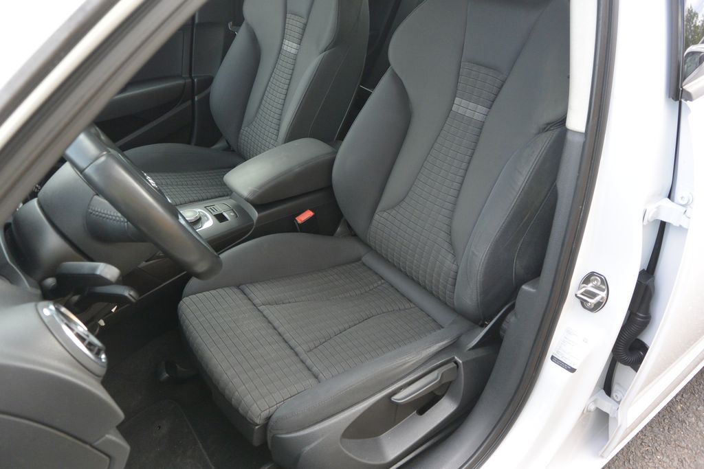 Audi A3 2.0TDi Spotback 110kW Xenon