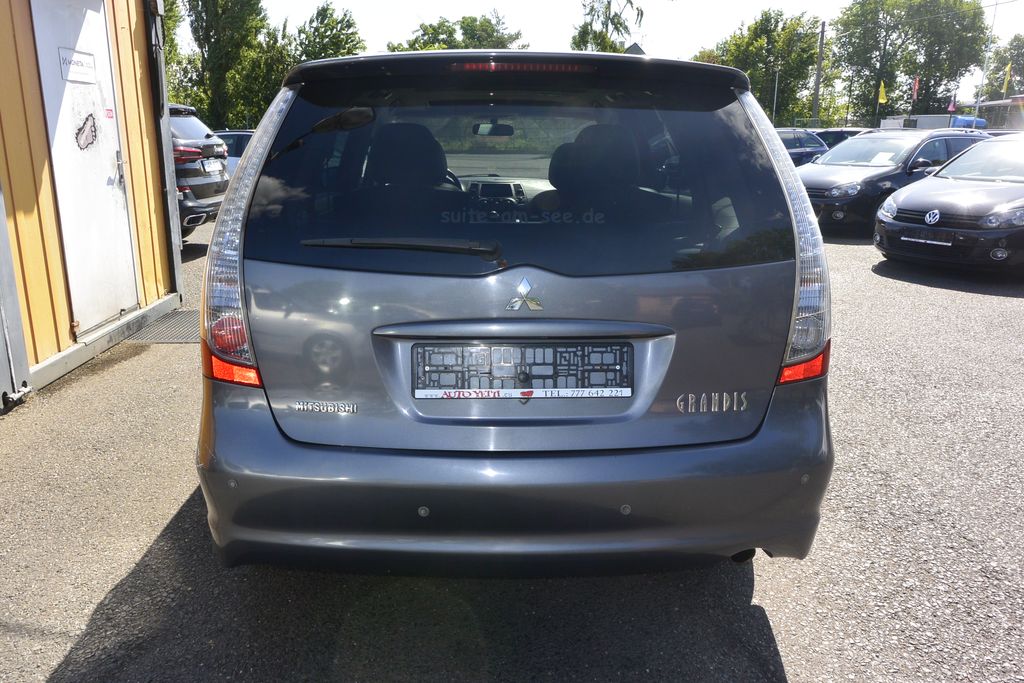 Mitsubishi Grandis 2.0DI-D 6míst