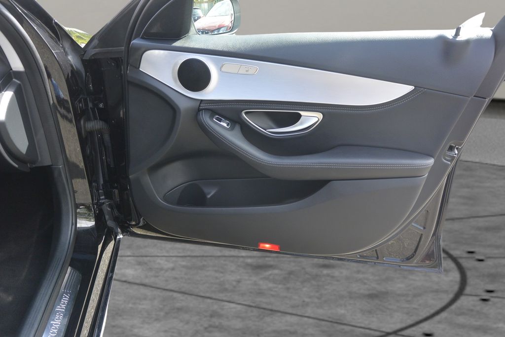 Mercedes-Benz C 200 C200d Avantgarde