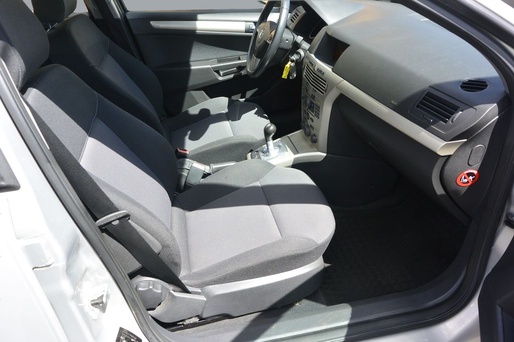 Opel Astra 1.6i16v AUTOMAT EASYTRONIC