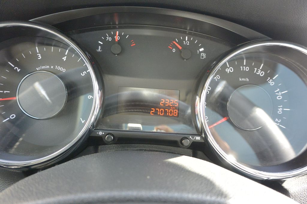 Peugeot 5008 1.6i16v + LPG nové*7míst