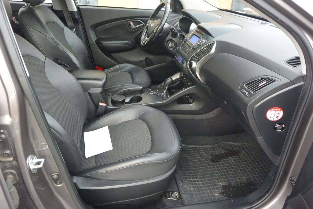 Hyundai ix35 2.0CRDi 4×4 * AT * ČR * DPH