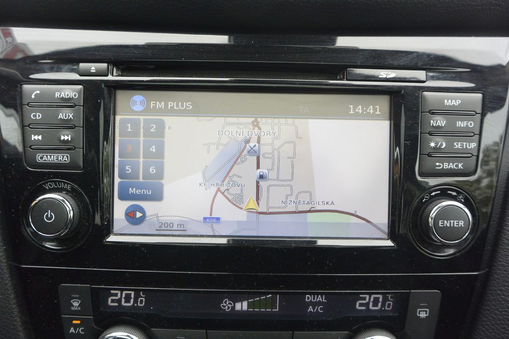 Nissan Qashqai 1,2 DIG-T Tekna Aut. Panorama