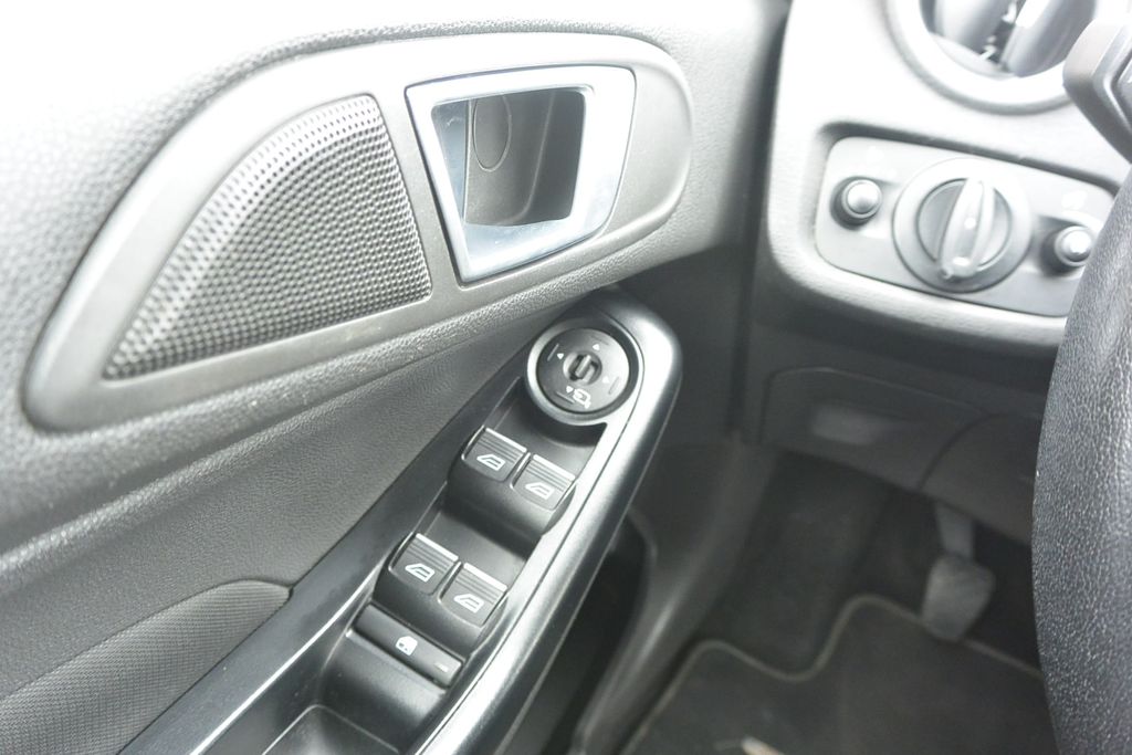 Ford Fiesta 1.0 EcoBoost vyhřív.sedadla+okno