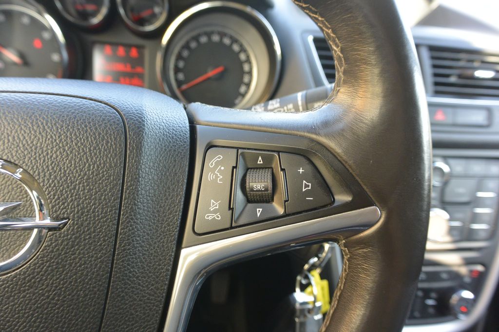 Opel Mokka 1.7CDTi 96kW XENON*VYHŘÍV.VOLANT