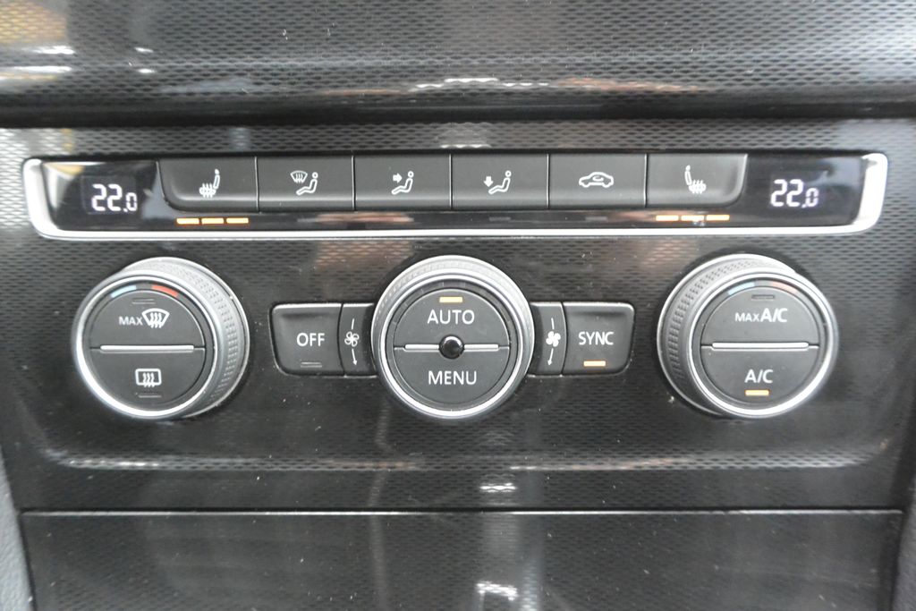 Volkswagen Golf 2.0TDi GTD