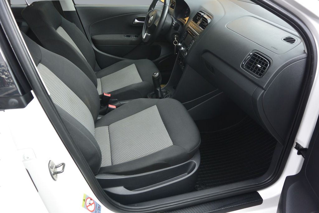 Volkswagen Polo 1.2TSi 66kW NAVI,KLIMA