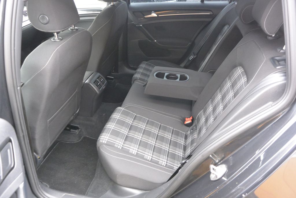 Volkswagen Golf 2.0TDi GTD