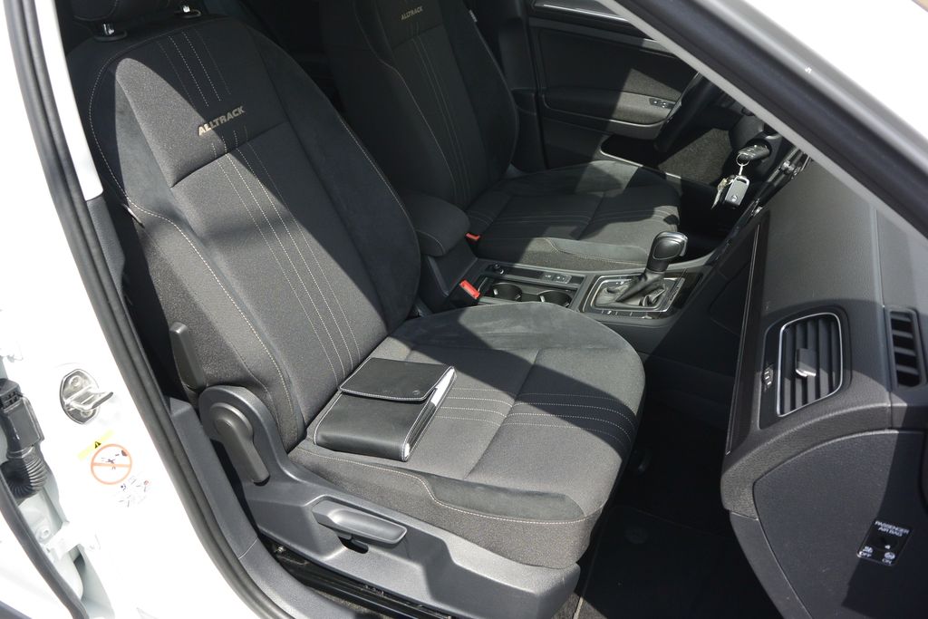 Volkswagen Golf 2.0TDi Alltrack DSG 4×4 DPH