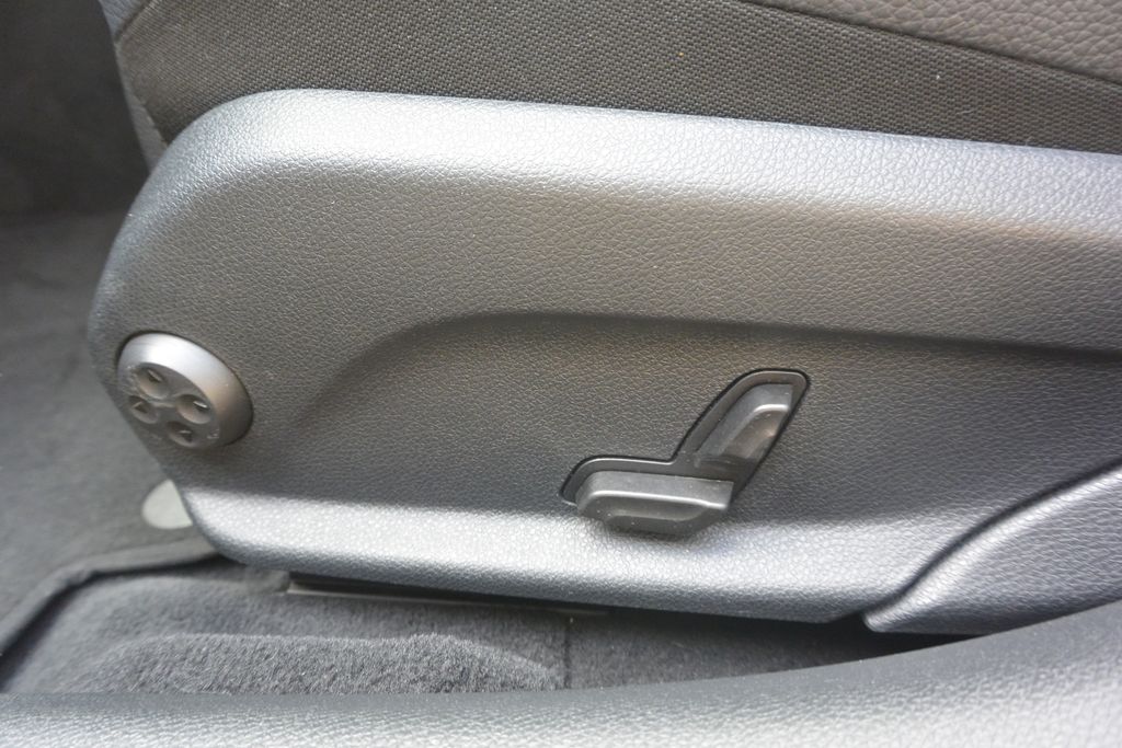 Mercedes-Benz C 200 C200d Avantgarde