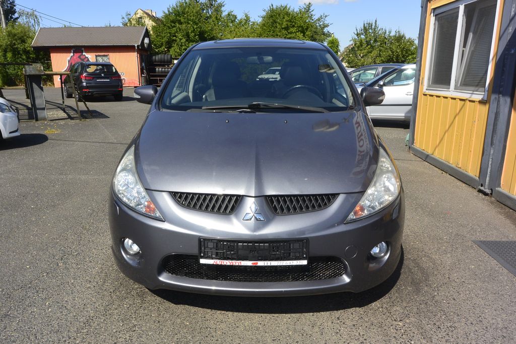 Mitsubishi Grandis 2.0DI-D 6míst