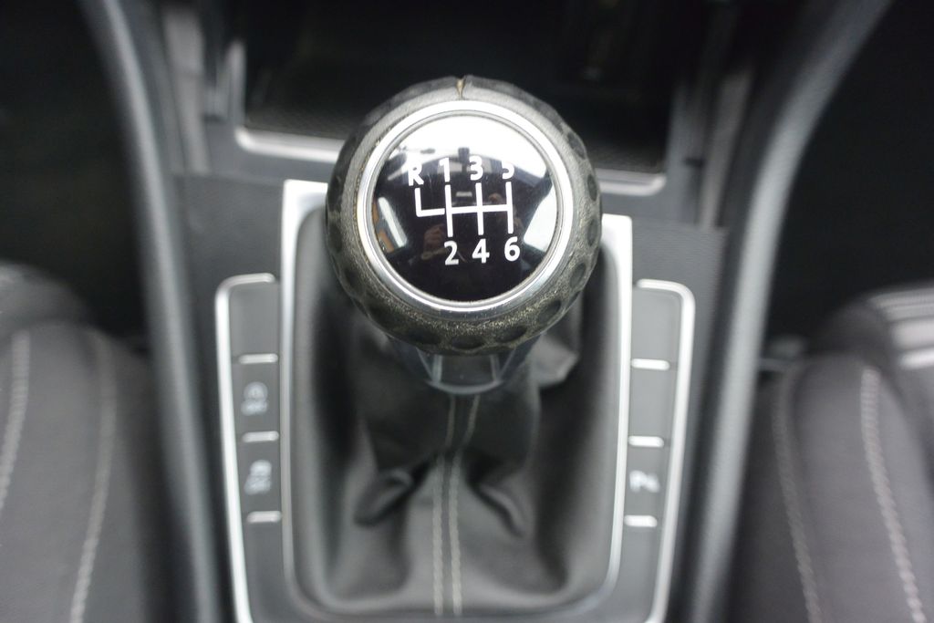 Volkswagen Golf 2.0TDi GTD