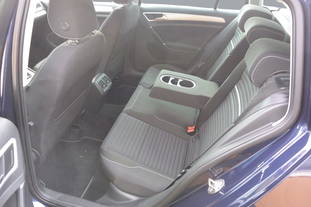 Volkswagen Golf 2.0TDi 110kW