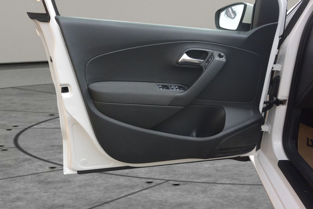 Volkswagen Polo 1.2TSi 66kW NAVI,KLIMA