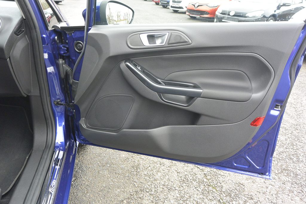 Ford Fiesta 1.0 EcoBoost vyhřív.sedadla+okno