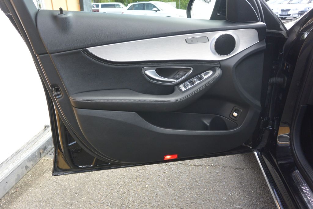 Mercedes-Benz C 200 C200d Avantgarde