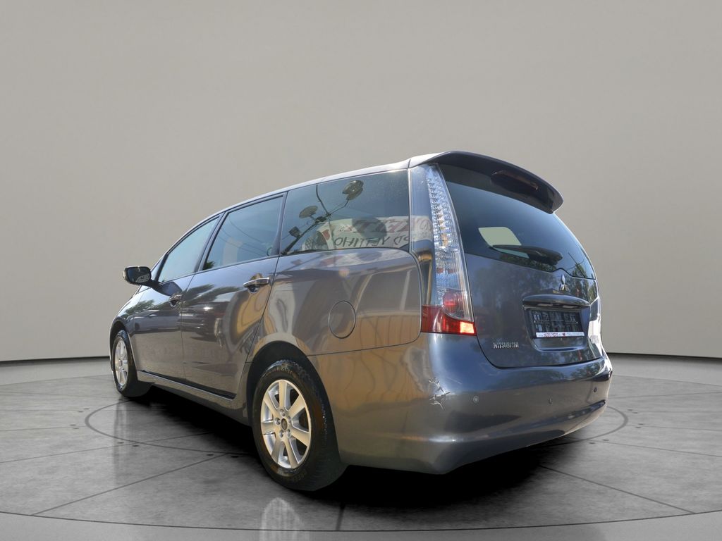 Mitsubishi Grandis 2.0DI-D 6míst