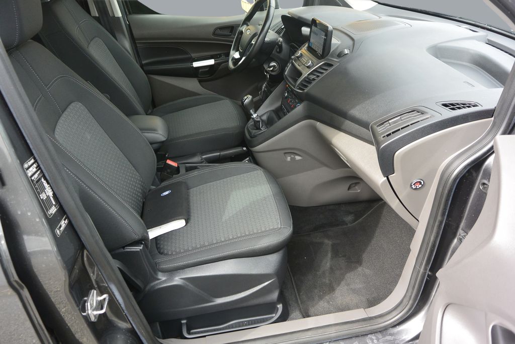 Ford Transit Connect 1.5TDCi 88kW LUXUS výbava i stav