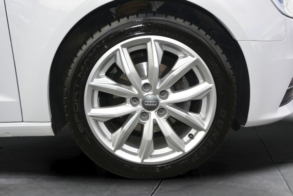 Audi A3 2.0TDi Spotback 110kW Xenon