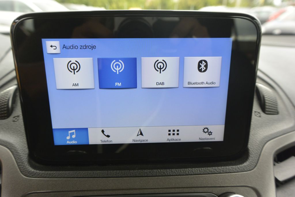 Ford Transit Connect 1.5TDCi 88kW LUXUS výbava i stav