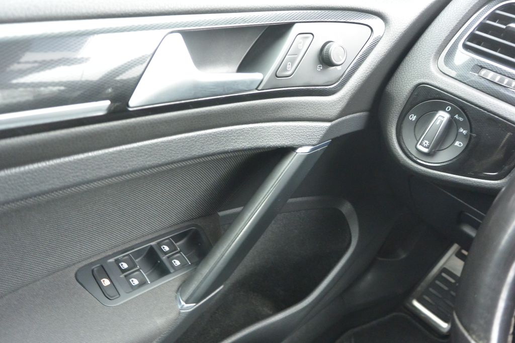 Volkswagen Golf 2.0TDi GTD