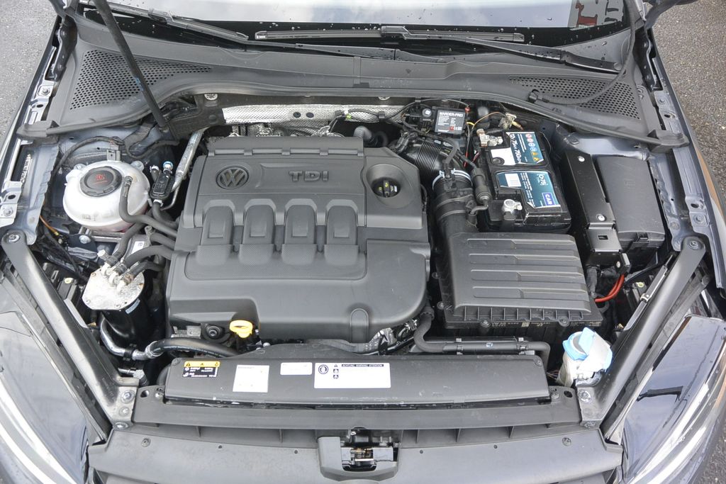 Volkswagen Golf 2.0TDi