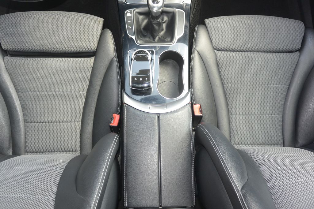 Mercedes-Benz C 200 C200d Avantgarde