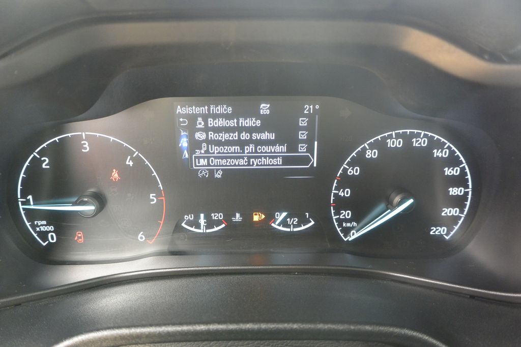 Ford Transit Connect 1.5TDCi 88kW LUXUS výbava i stav