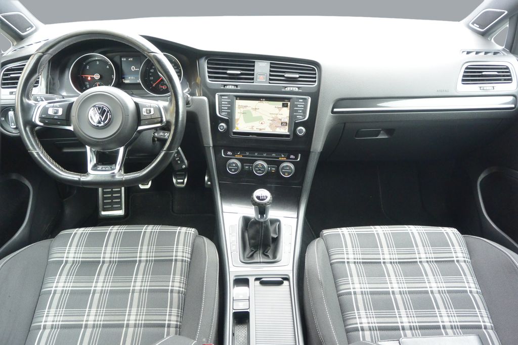 Volkswagen Golf 2.0TDi GTD