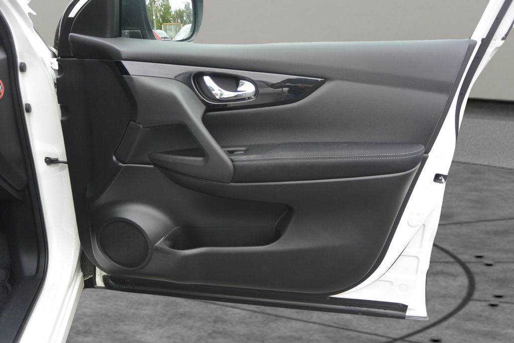 Nissan Qashqai 1,2 DIG-T Tekna Aut. Panorama