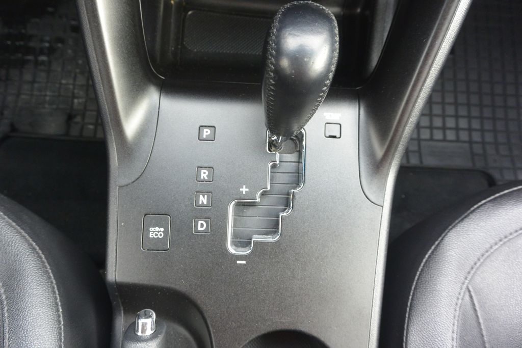 Hyundai ix35 2.0CRDi 4×4 * AT * ČR * DPH