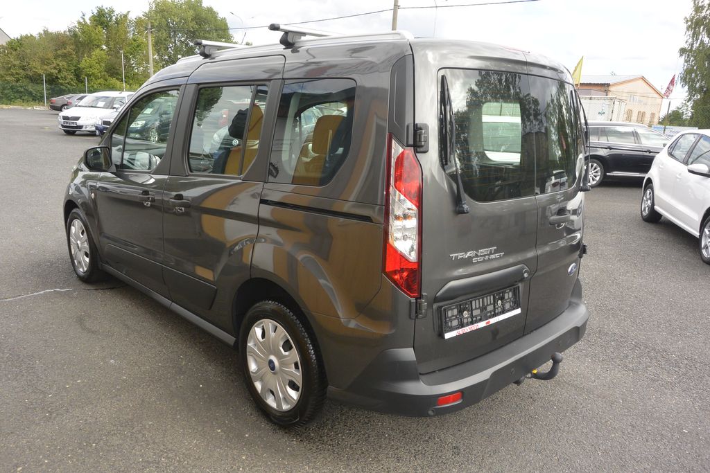 Ford Transit Connect 1.5TDCi 88kW LUXUS výbava i stav